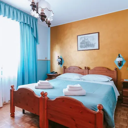 Hotel Napoleon Montjovet Room photo